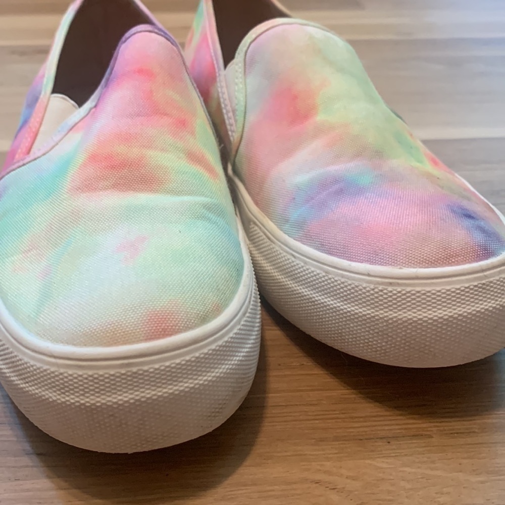STEVE Madden Toshe Rainbow Tie Dye Canvas Slip-On Sneakers Women’s 7.5 - Picture 3 of 12
